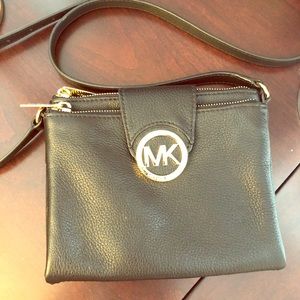 Black Michael Kors Crossbody
